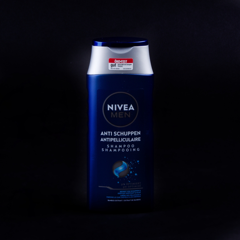 Šampon proti lupům Nivea Men