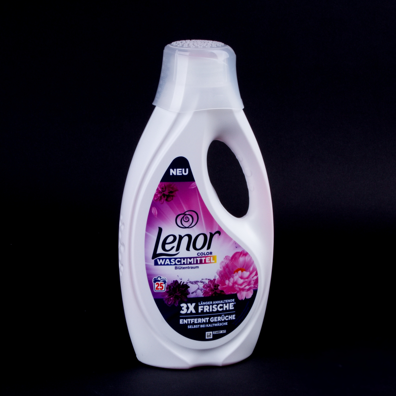 Gel na praní color Lenor Blutentraum 25 praní