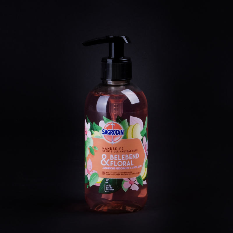 Mýdlo na ruce s osvěžující květinovou vůní Sagrotan