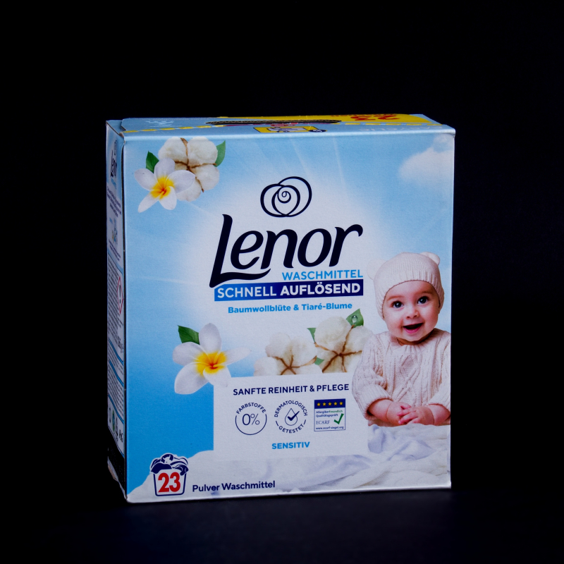 Prací prášek Lenor Sensitive Bavlněný květ a květ Tiaré 23 praní