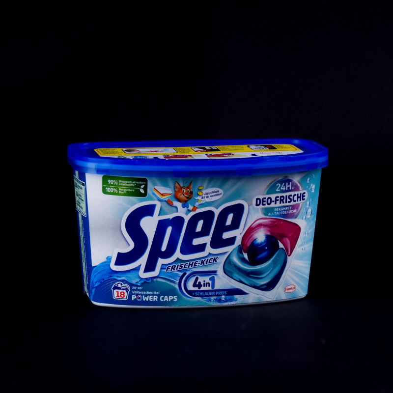 Kapsle Spee Universal  Frische Kick 18 praní