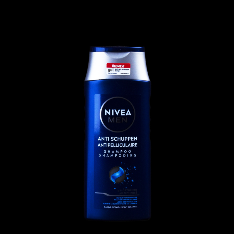 Šampon proti lupům Nivea Men